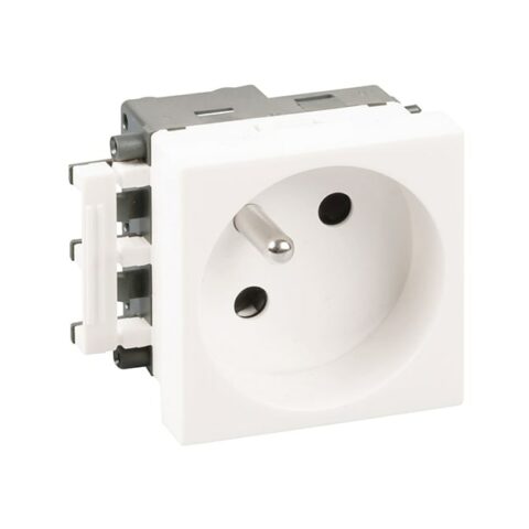 Prise 2P+T blanche complète 45X45 - 61401