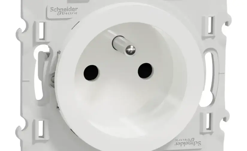 SCHNEIDER Prise 2P+T Rénovation 16A -Odace - S520049