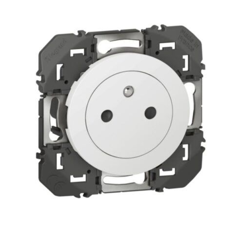 Prise de courant 2P+T surface blanc Dooxie - LEGRAND - 600335