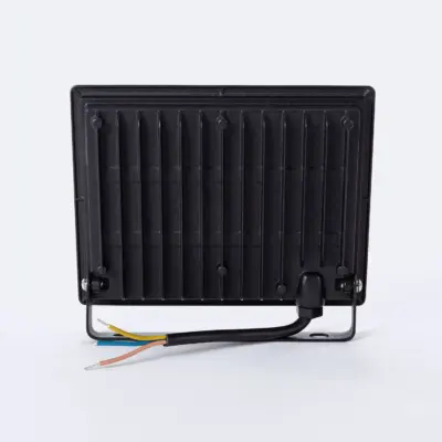 Projecteur LED NOIR 50W 120lm/W 5000K IP65